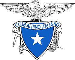 CLUB ALPINO ITALIANO SEZIONE DI NAPOLI Fondata nel 87 La Sezione di Napoli del Club Alpino Italiano, ai sensi del vigente Regolamento dei Corsi di Escursionismo, adottato dalla Commissione Centrale