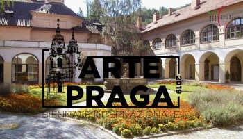 Nell ambito della rassegna espositiva è previsto un omaggio, mediante un premio, dedicato all Artista tra i più rappresentativi della Repubblica Ceca: Alfons Mucha.