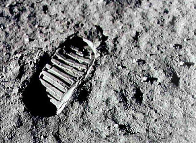 Impronta di Armstrong sulla Luna Impronta ecologica media