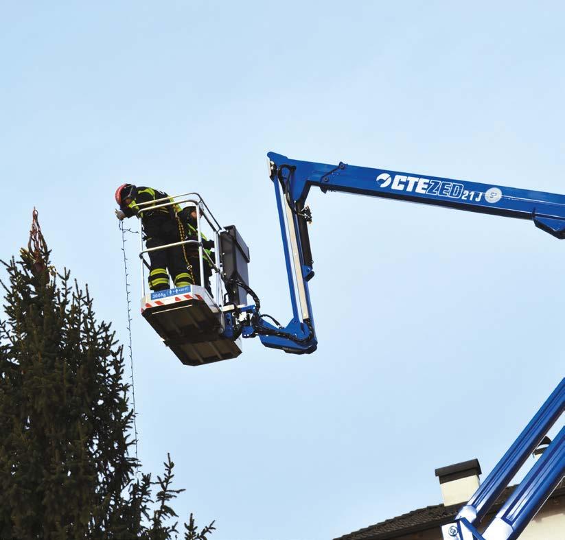 PORTATA IN NAVICELLA AUMENTATA A 300 KG In risposta alla crescente domanda del mercato europeo per macchine con portata aumentata in navicella, il modello CTE ZED 21.