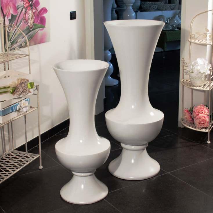 Home / Fioriere in Resina Smaltata Bianco Opaco 34064 Vaso/Fioriera Medio Ø36,5 x H90 cm Cartone: 1 pz 200,00 / cad 34065