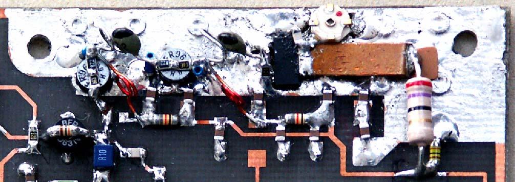 Il nuovo TX - 7 Il dettaglio del TX con il circuito amplificatore per 700 mwatt Sezione dello stampato