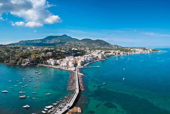 Barano, celebre per la più grande spiaggia dell isola i Maronti e le stimolanti acque della sorgente di Nitrodi.