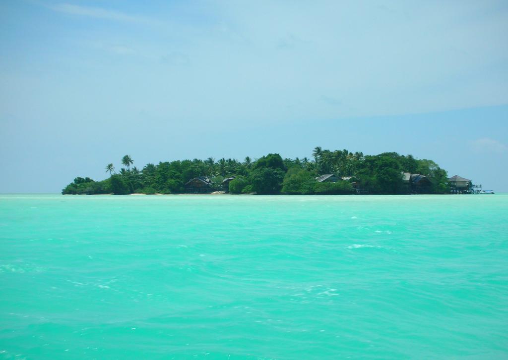 per le isole Gili (Air, Meno