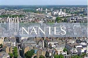NANTES Nantes è un comune francese di 290.130, capoluogo del dipartimento della Loira Atlantica e della regione dei Paesi della Loira.