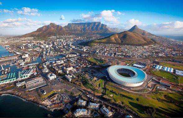 1 Giorno: Cape Town Arrivo all aeroporto di Cape Town con i voli scelti.