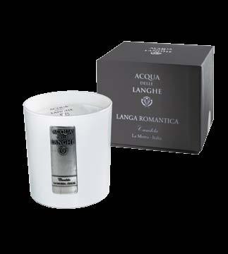 LANga romantica A harmony orange, vanilla and cinnamon with a scent of cardamom and cumin give this fragrance a sensation of warmth and sensuality.