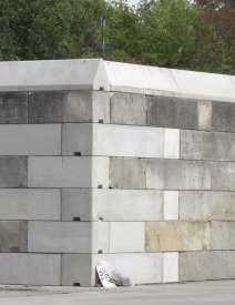 Efficiente ed ecologicamente Il principio delle pareti molto pesanti con incastro e scanalatura consente il facile collegamento verticale di singoli blocchi.