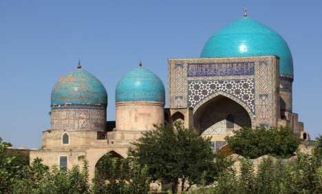 celebri della Via della Seta, e propone i must di un viaggio in Uzbekistan, sintesi storica e culturale dell Asia Centrale e della sua millenaria civiltà.