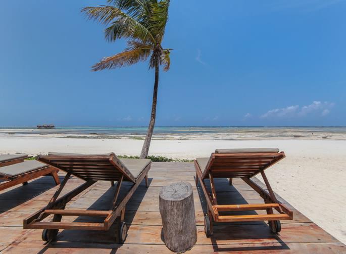 Giorno 6 Zanzibar Programma: Relax sulla spiaggia di Zanzibar, circondati da un mare da sogno e natura