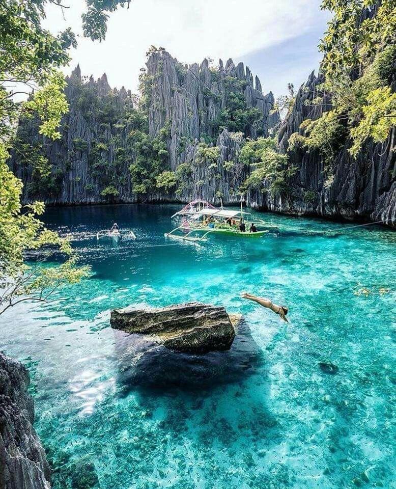 Nono giorno/domenica 28 aprile Coron Proseguiremo la visita dell'arcipelago con le twin lagoon, il coral garden, barracuda lake e tanti altri spot per