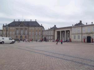 di Amalienborg Slotsplads