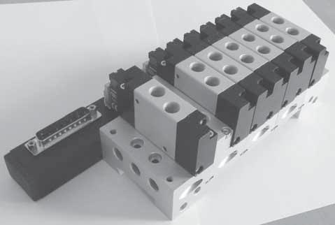 compatta compact connettore D-SUB (DB-25) connector D-SUB (DB-25) -24 segnali per elettropiloti signals for solenoid valves 2 3 4 5 6 7 8 9 0 2 3 4 5 6 7 8 9 20 2 23 24 25 25 comune ( ) common ( )