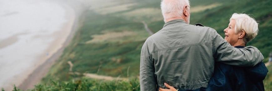 lui. Un viaggio per due Dopo aver cresciuto figli ed essersi dedicati a nipotini, gli sposi si meritano un regalo che li faccia sentire apprezzati e rilassati, coccolati e vezzeggiati per qualche