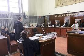 L erosione giurisprudenziale del divieto di intermediazione Secondo la costruzione classica sarebbero irrilevanti questi elementi: l intento fraudolento l appartenenza o no dell attività al ciclo