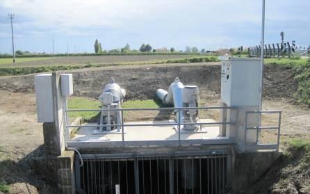 cchio. Ubicazione Anno di realizzazione Reparto Via Viazza Nuova - Villaprati di Bagnacavallo (RA) 2015 F.V. Potenziamento impianto idrovoro Raulla elettrificazione dell impianto e installazione di nuova pompa da 37 kw e portata nominale di 500 l/s.