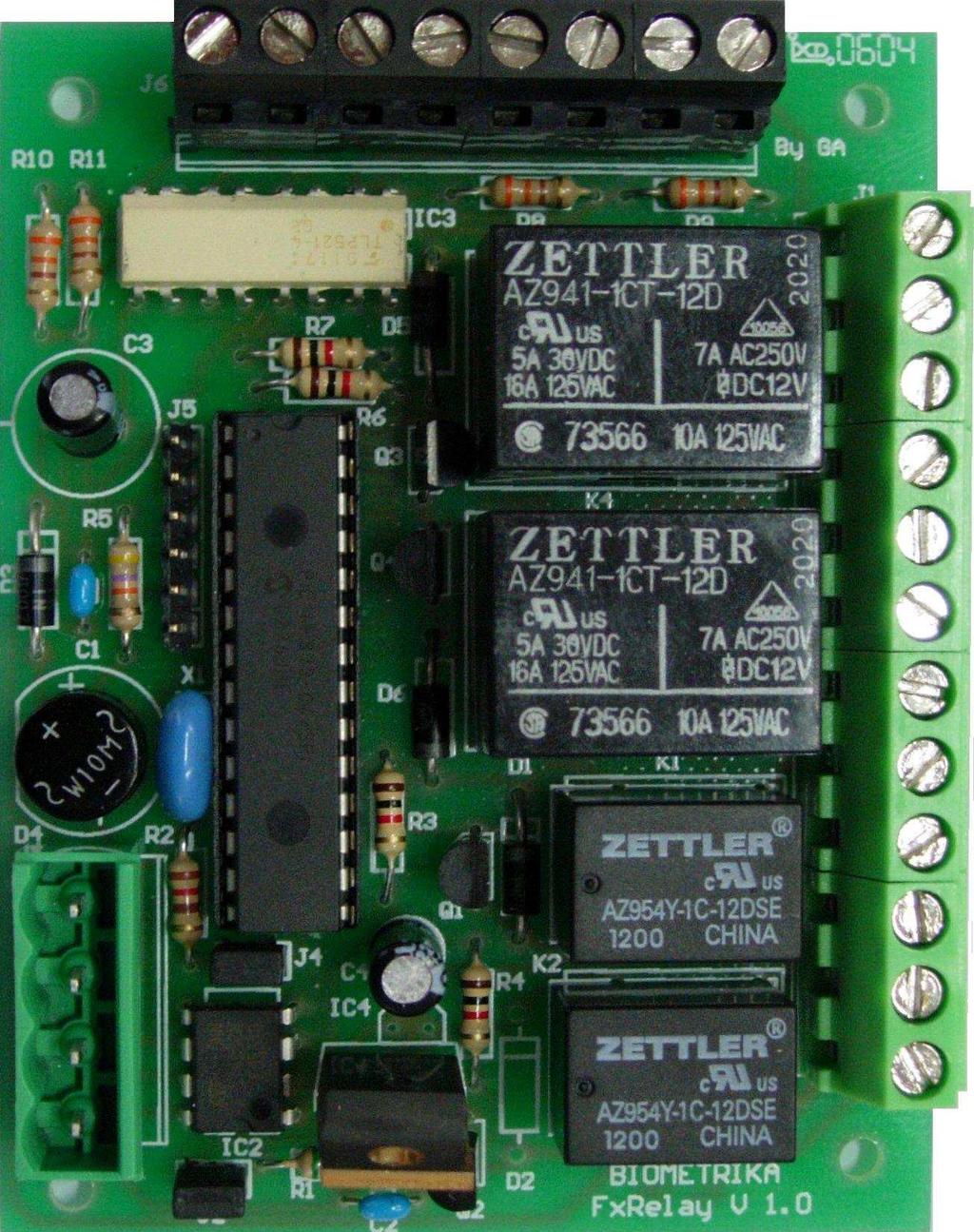 4 Scheda Fx4Relay V1.0 La scheda Fx4Relay, mostrata nella figura seguente, permette attraverso una connessione di tipo RS485 di essere collegata al dispositivo.