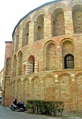 Padova, Santa Sofia, abside (XII secolo)