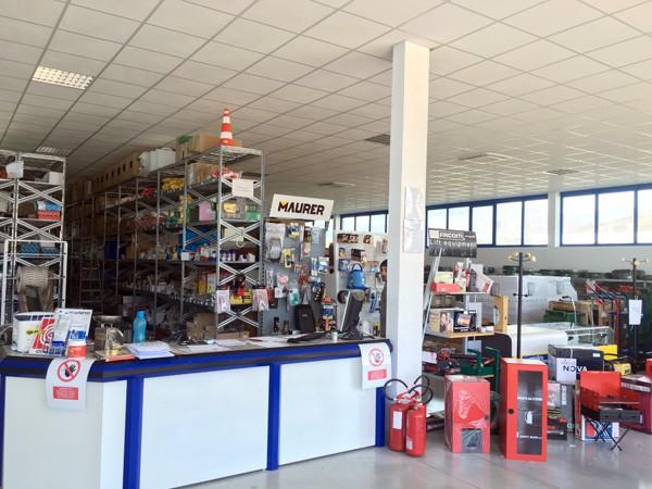 FORNITURE INDUSTRIALI