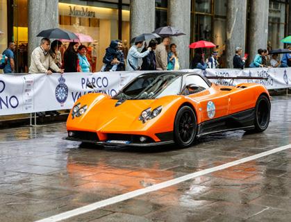 PROGRAMMA > ORE 08.30-10.00 Arrivo in piazza Castello, operazioni di accredito e disposizione in car display di tutte le vetture che parteciperanno alla sfilata del Gran Premio Parco Valentino.