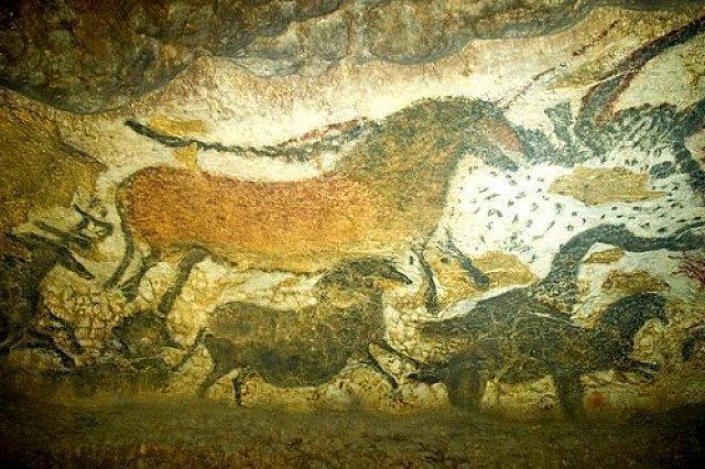 Lascaux: soprannominata "la Cappella Sistina preistorica", le grotte di Lascaux sono che un complesso nella Francia sud-occidentale di grotte decorate con alcune tra le pitture rupestri più imponente