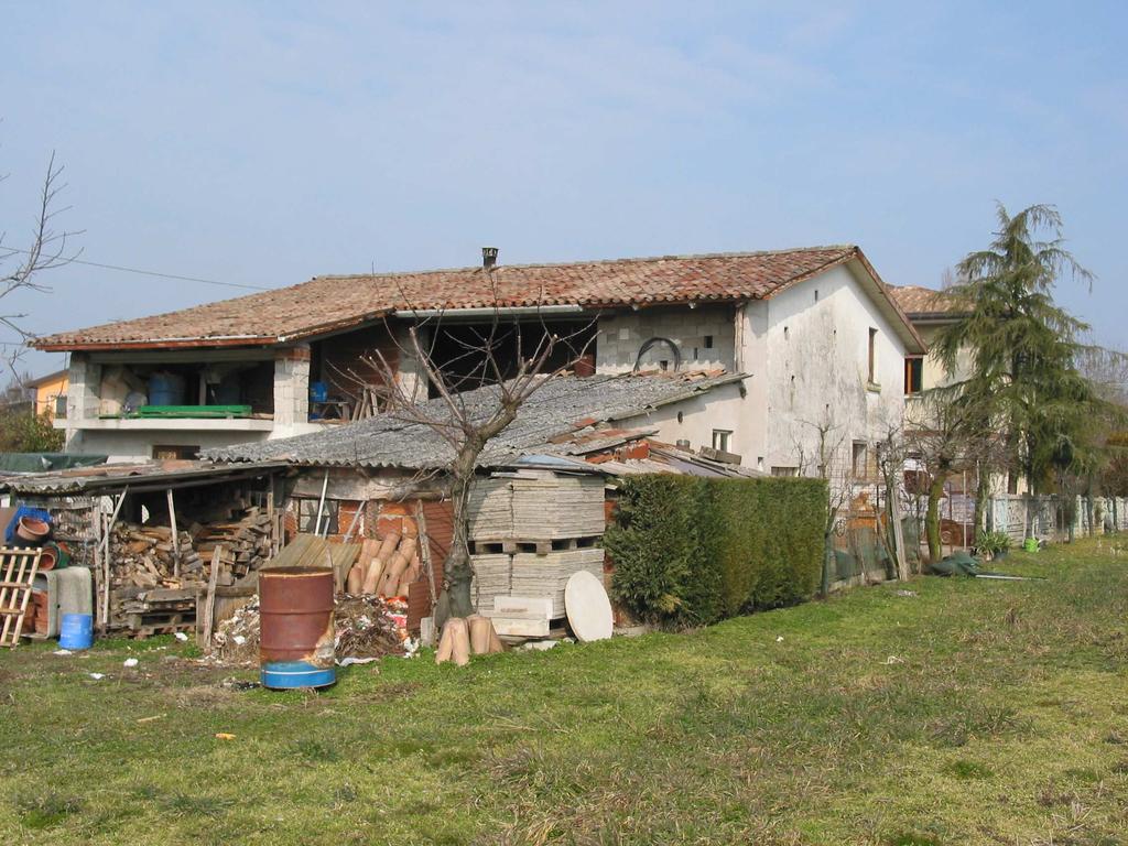 CENSIMENTO FABBRICATI NON PIU FUNZIONALI ALLE ESIGENZE DEL FONDO AGRICOLO N. 20 riferimento edificio (vedi TAV.