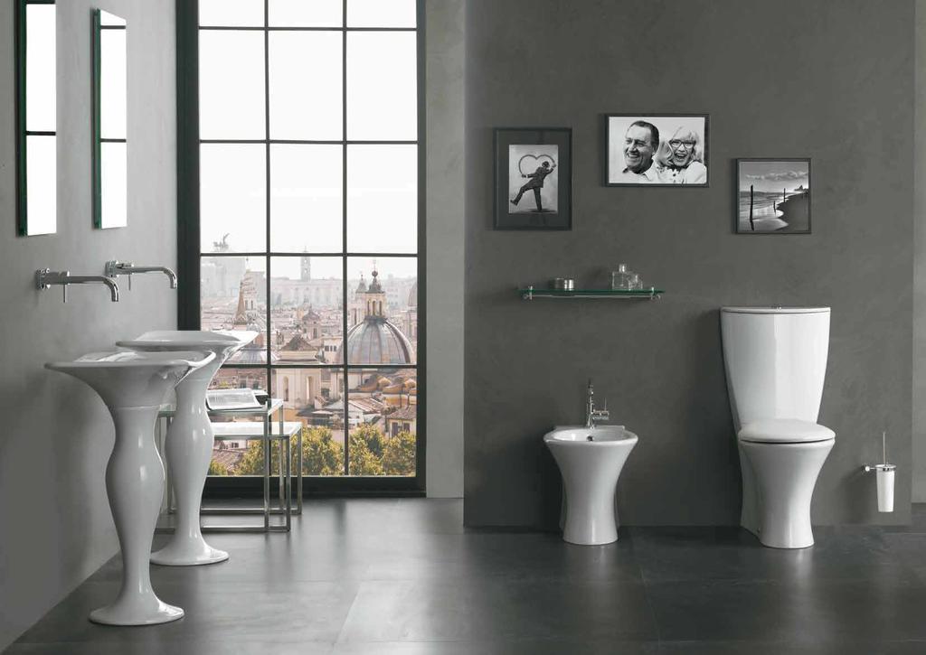 Art. Composizione con due lavabi da 65 cm su colonna, bidet / Two 65 cm washbasin with