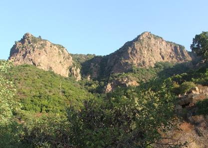 Capoterra: due diversi complessi geomorfici; pianeggiante e con una certa omogeneità