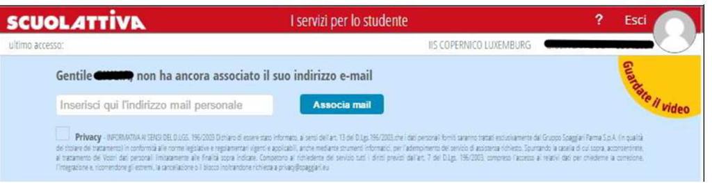 Passo 2: inserimento delle credenziali fornite dalla scuola Inserire le credenziali: attenzione le credenziali da utilizzare sono quelle (come studente e non come genitore) fornite dall'istituto: