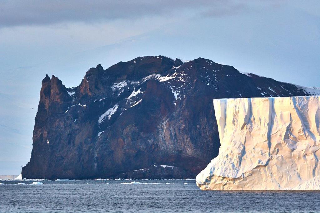 Figura 5. Cape Washington (Foto: D. Cotterle). La vita a bordo è scandita da tre appuntamenti importanti: colazione, pranzo e cena.