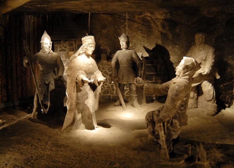 Come a WIELICZKA in Polonia dove una in stupenda MINIERA DI SALE i minatori