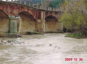 22 Sorveglianza e ricognizione lungo i corsi d acqua lucani Fig. 1a.