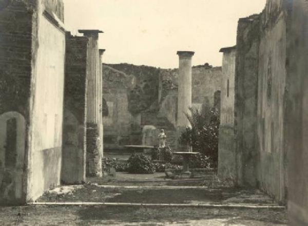 Sito archeologico - Pompei - Casa di Olconio Rufo - Giardino Non identificato Link risorsa: http://www.lombardiabeniculturali.