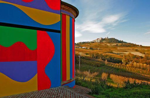 cantine Azienda Agricola Torre degli Alberi: situata sulle colline dell Oltrepò Pavese, la cantina produce spumante biologico da oltre cent anni.