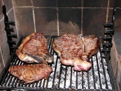 ...i dettagli per ogni partita... Piatti di pesce o carne cucinati interi o a pezzi grandi in forno, alla griglia o allo spiedo. Fritti di ogni tipo.