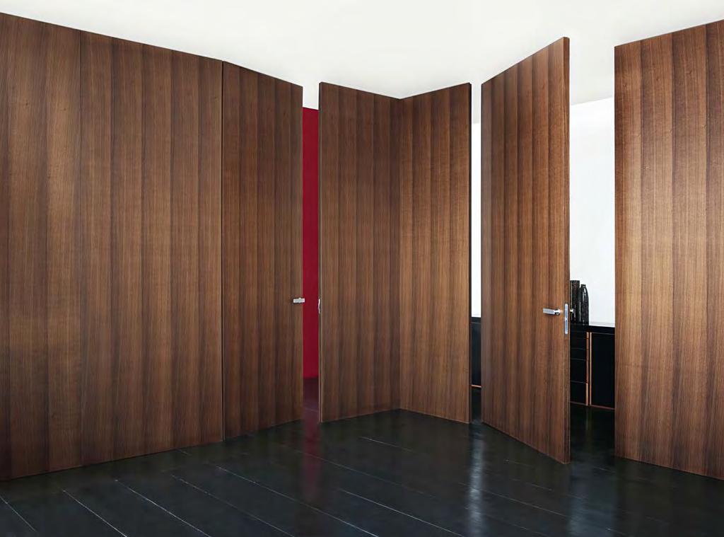 Wall & Door in rovere termowood verticale: tutta l eleganza di una tradizionale