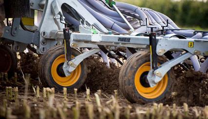 Aspetto tecnico agronomico La tecnica: interramento con iniezione Azienda reale bovini da latte Distribuzione 95 mc/ha Refluo con