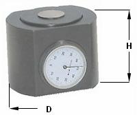 Ampia base magnetica in acciaio temperato per l'uso sia in verticale che in orizzontale - With dial indicator and red proximity lamp (2 batteries LR 44 -,5 V are included) Accuracy ±