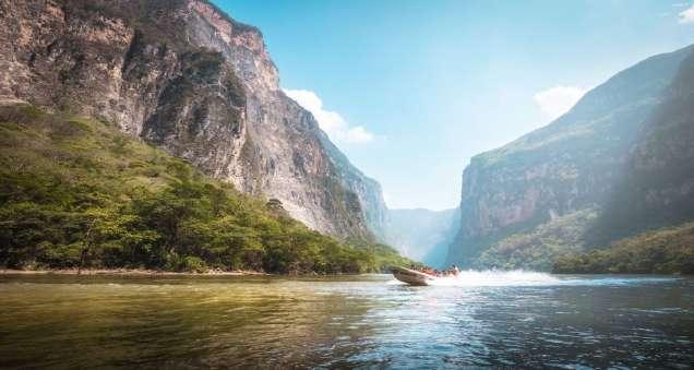 spettacolari canyons e giungle tropicali. E' uno Stato di grande interesse e fascino data dalla grande varietà ecologica.