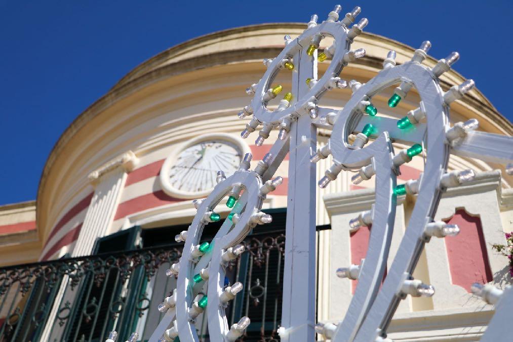 Premessa Ogni anno nel mese di maggio è immancabile e m o l t o a t t e s o l appuntamento con Ville in Festa a Santa Maria di Leuca.