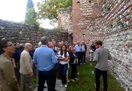 Bollettino n 6 del 07 settembre 2015 - Visita al Castello di Bassano Visita al Castello di Bassano è stato quasi un assalto, quello portato lunedì 7 settembre dal nostro club al Castello di Bassano.