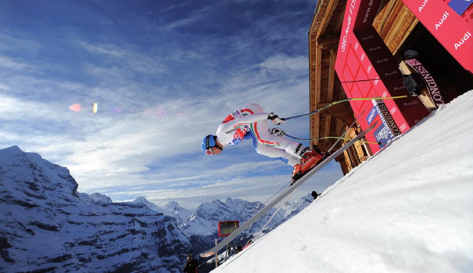 La stagione agonistica 2010-2011 ha per lo sci italiano un particolare rilievo: si disputano i Campionati Mondiali a Garmisch (sci alpino) e a Oslo (sci nordico).