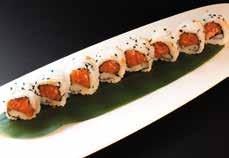 Uramaki Rotolo con riso esterno 114 / Spicy salmon Salmone,