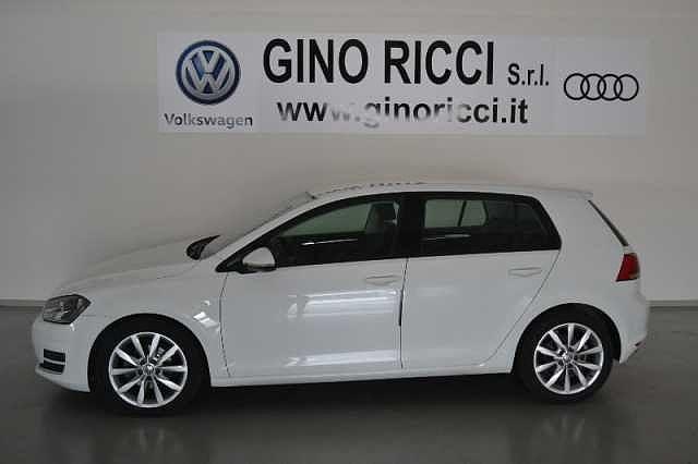 Volkswagen Golf Golf 1.6 TDI 5p. Highline BlueMotion Technology Golf Immatricolazione: 9/ 2014 KM: 153000 Prezzo: 12.000,00 Airbag guida, Airbag passeggero, Volante regolabile,.