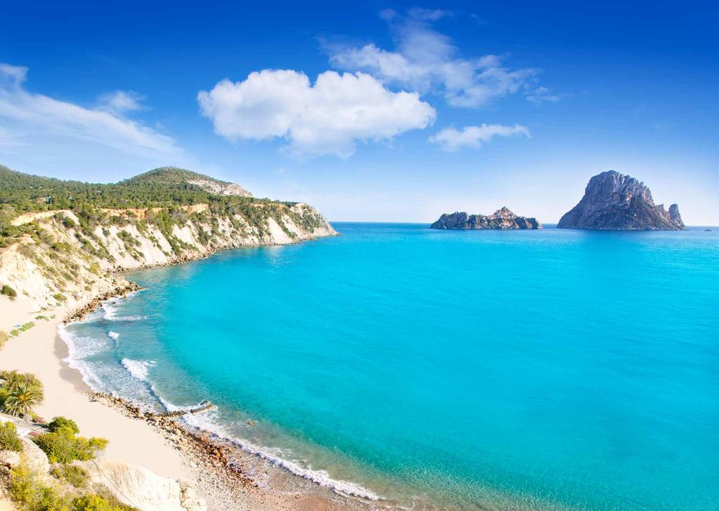 DA MAGGIO A OTTOBRE ISOLE BALEARI Le Isole Baleari ogni anno attirano milioni di turisti.