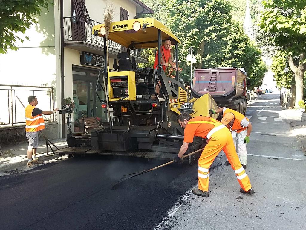 straordinaria a strade pubbliche che, a causa degli eccezionali eventi metereologici verificatisi nel periodo autunnale e invernale e della vetustà delle pavimentazioni stradali, hanno la necessità