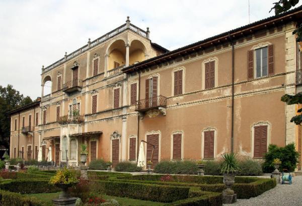 Villa Cagnola Gazzada Schianno (VA) Link risorsa: http://www.lombardiabeniculturali.