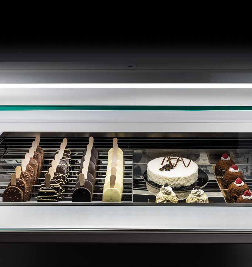 ALONG WITH THE FRUTTINI RANGE, REPRESENT THE IDEAL SOLUTION FOR PROJECTS RELATED TO GELATO L=1088 n 6+6 x 1/4 GN L=1580 n 9+9 x 1/4 GN Optional: Vaschette GN per gelato GN pots for gelato 1/4 GN
