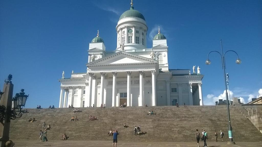 Tuomiokirkko, cattedrale luterana (Helsinki) Sono stata ben due volte a Suomenlinna, l isola più famosa in quel di Helsinki,