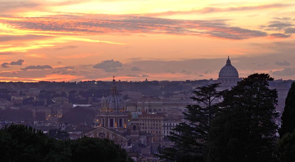 NEL CUORE DELLA CITTÀ Il Sofitel Rome è situato in un palazzo storico, costruito nel 1890: una posizione privilegiata e tranquilla